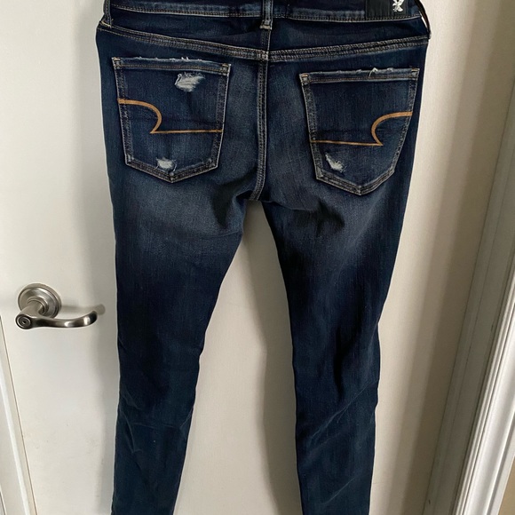 American eagle low rise jeans - Picture 3 of 3